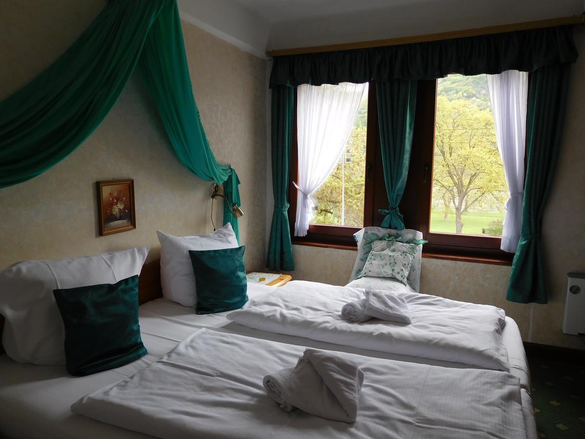Hotel Kranenturm Bacharach Luaran gambar