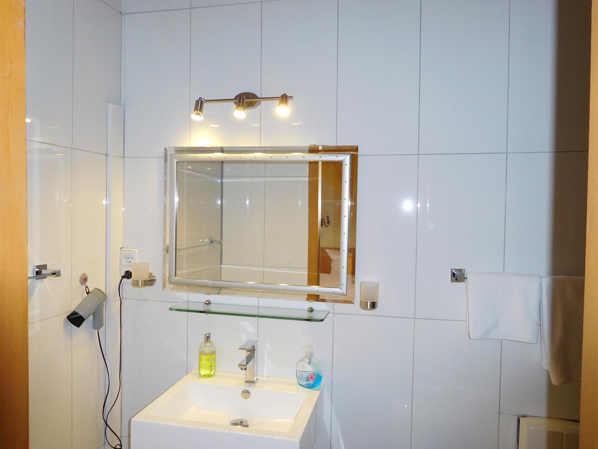 Hotel Kranenturm Bacharach Luaran gambar