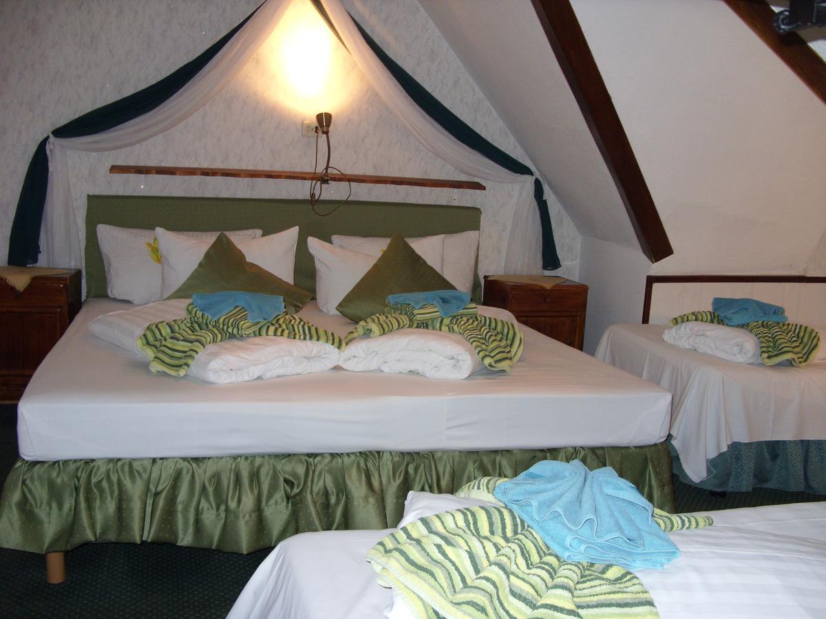 Hotel Kranenturm Bacharach Luaran gambar